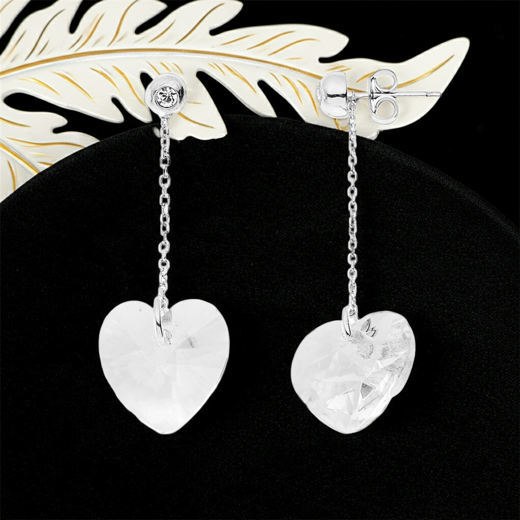 Boucles d'oreilles cœur Swarovski argent 925 – vue portée bijou femme | Kenvia